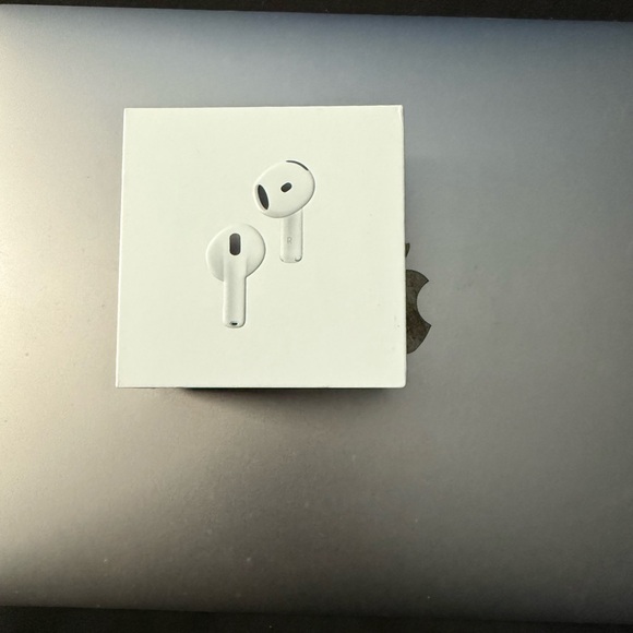 Apple Airpods 4 with active noise cancellation (anc)